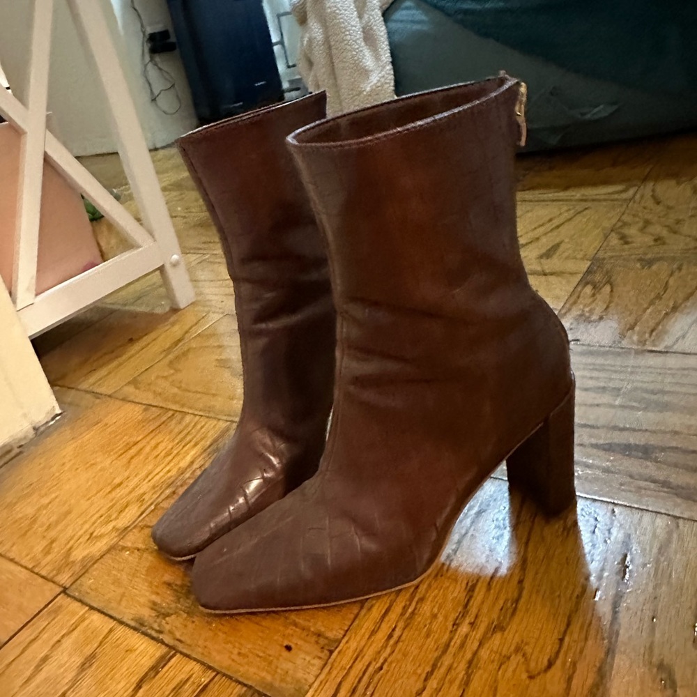 Zara - size 8 brown snakeskin boots